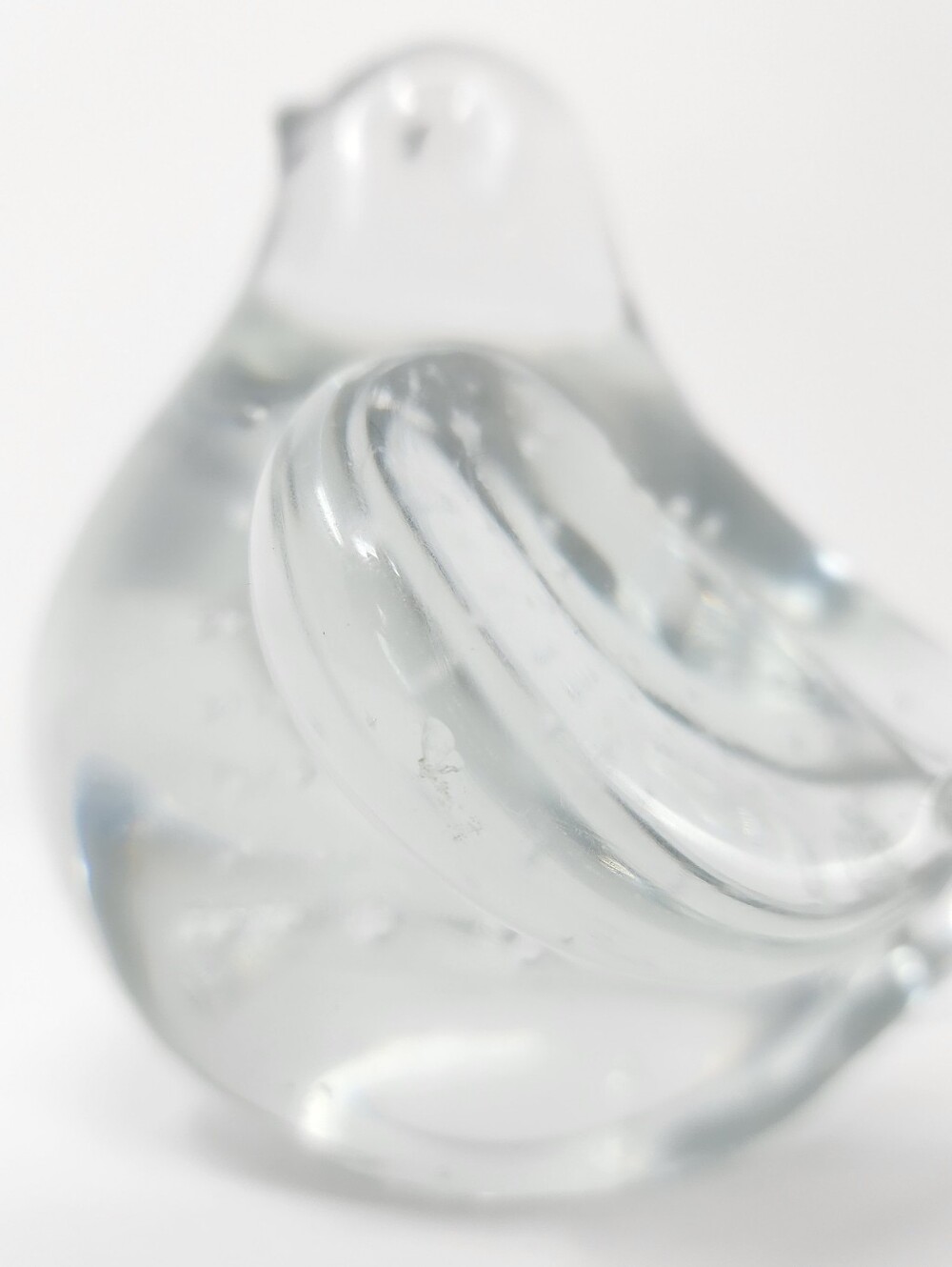 Chonky Bird Clear Art Glass Paperweight - Picture 6 of 10